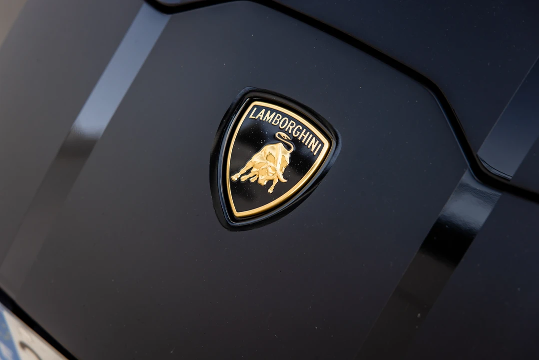 2019 Lamborghini Huracan LP640-4 EVO - Image 25 of 31