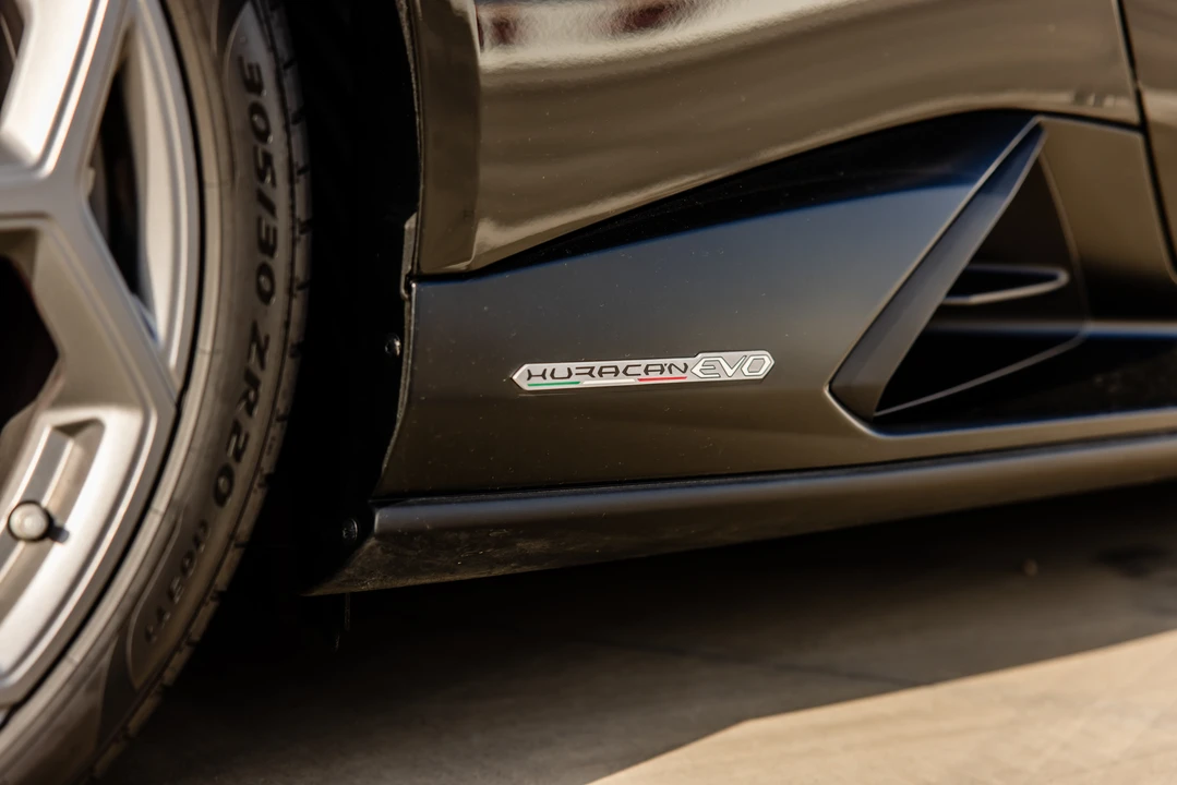 2019 Lamborghini Huracan LP640-4 EVO - Image 29 of 31