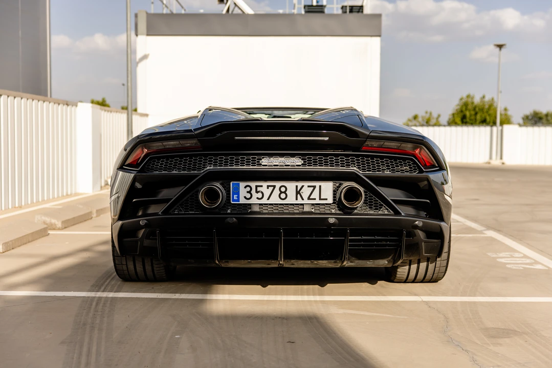 2019 Lamborghini Huracan LP640-4 EVO - Image 6 of 31
