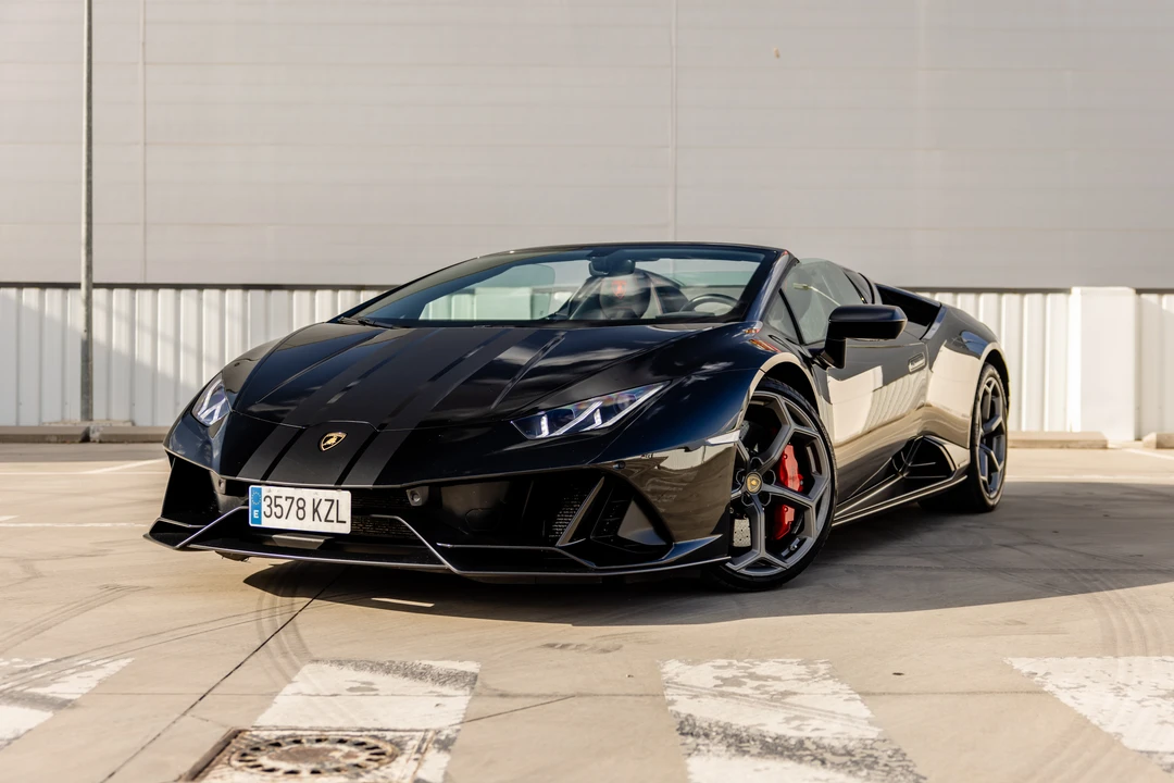 2019 Lamborghini Huracan LP640-4 EVO - Image 10 of 31