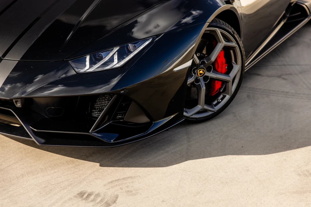 2019 Lamborghini Huracan LP640-4 EVO - Image 23 of 31