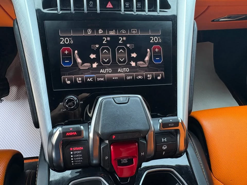 2019 Lamborghini Urus - Image 16 of 19