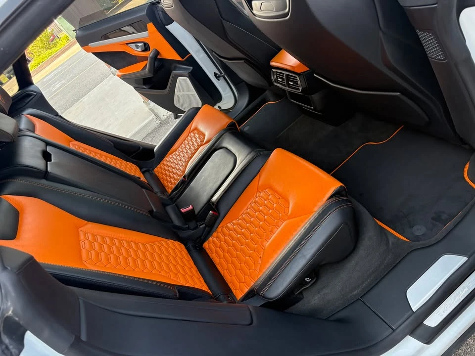 2019 Lamborghini Urus - Image 12 of 19