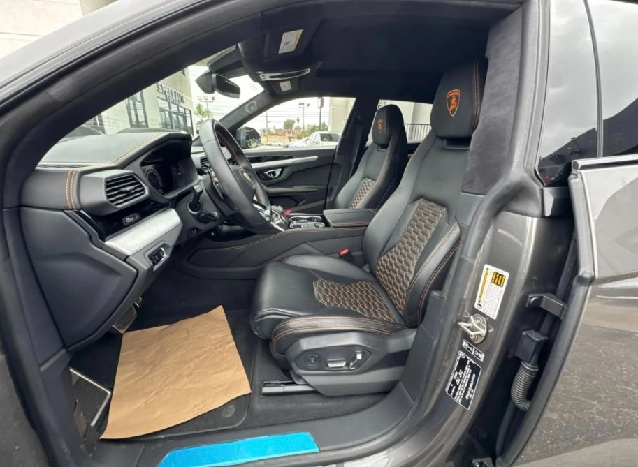 2019 Lamborghini Urus - Image 5 of 8