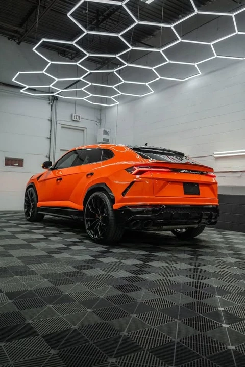 2019 Lamborghini Urus - Image 5 of 11