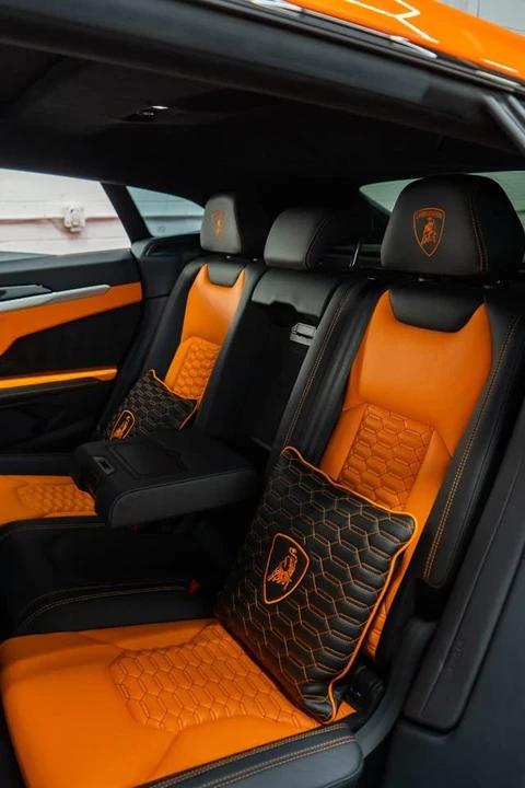 2019 Lamborghini Urus - Image 10 of 11