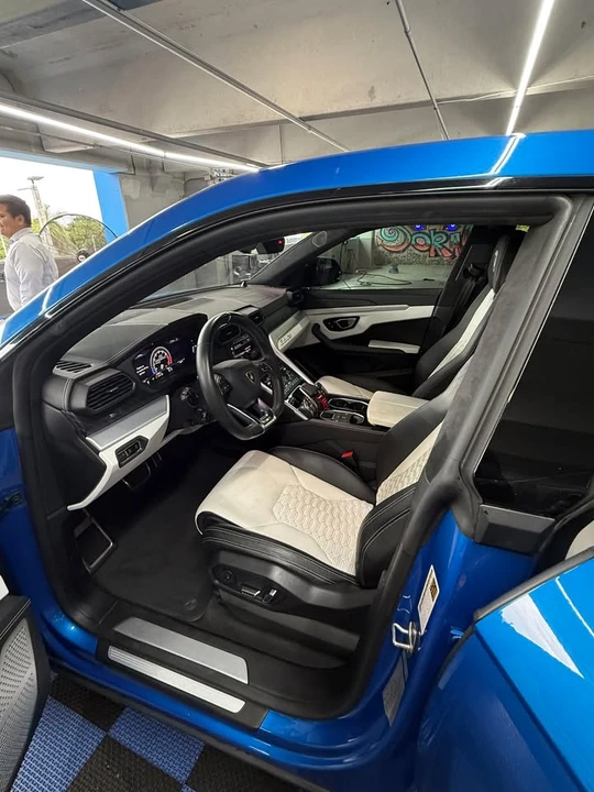 2019 Lamborghini Urus - Image 5 of 6