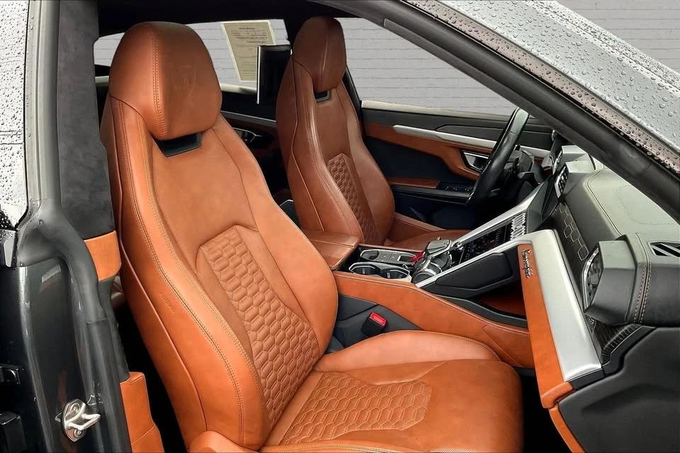 2019 Lamborghini Urus - Image 9 of 20