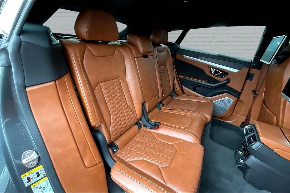 2019 Lamborghini Urus - Image 17 of 20
