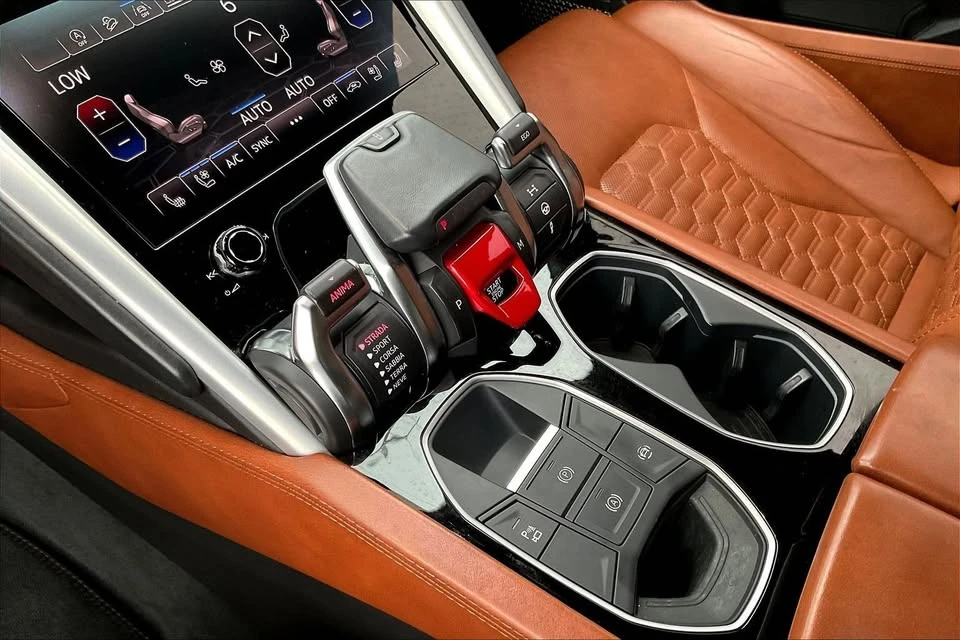 2019 Lamborghini Urus - Image 13 of 20