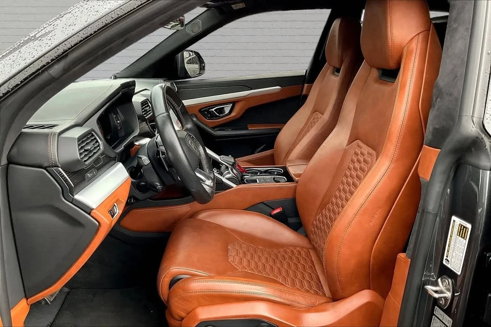 2019 Lamborghini Urus - Image 7 of 20