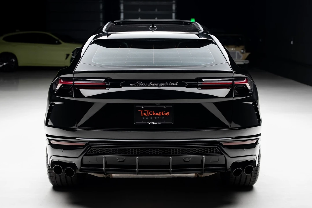 2019 Lamborghini Urus - Image 25 of 31