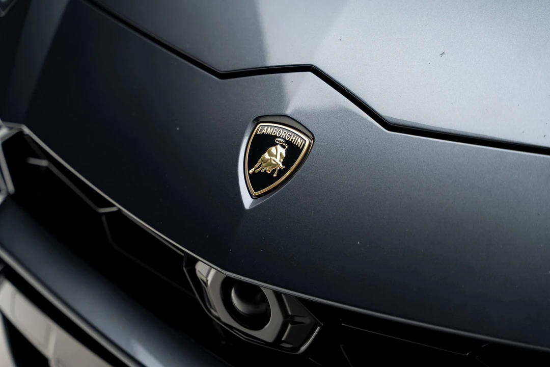 2019 Lamborghini Urus - Image 13 of 31