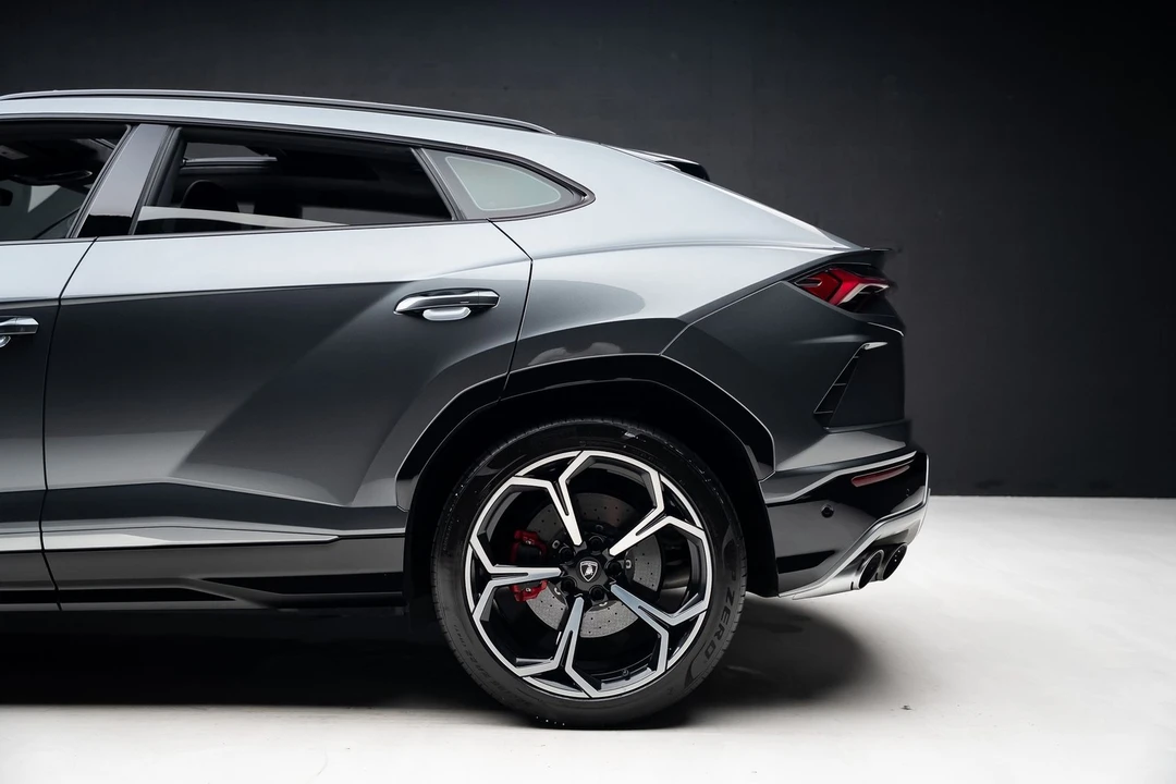 2019 Lamborghini Urus - Image 21 of 31