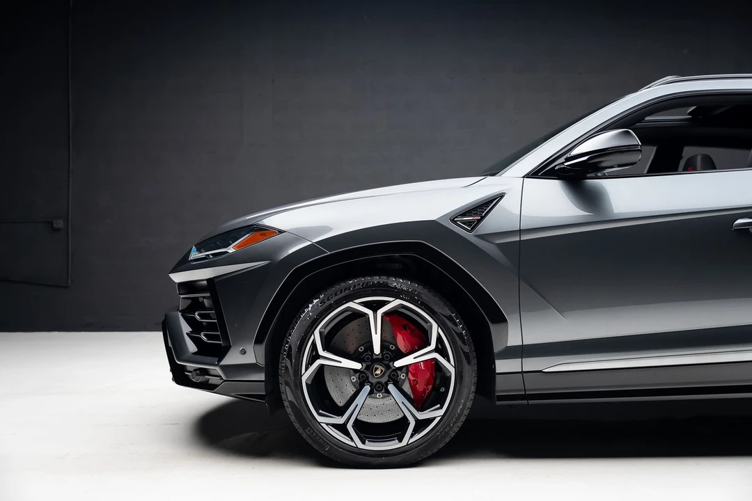 2019 Lamborghini Urus - Image 19 of 31