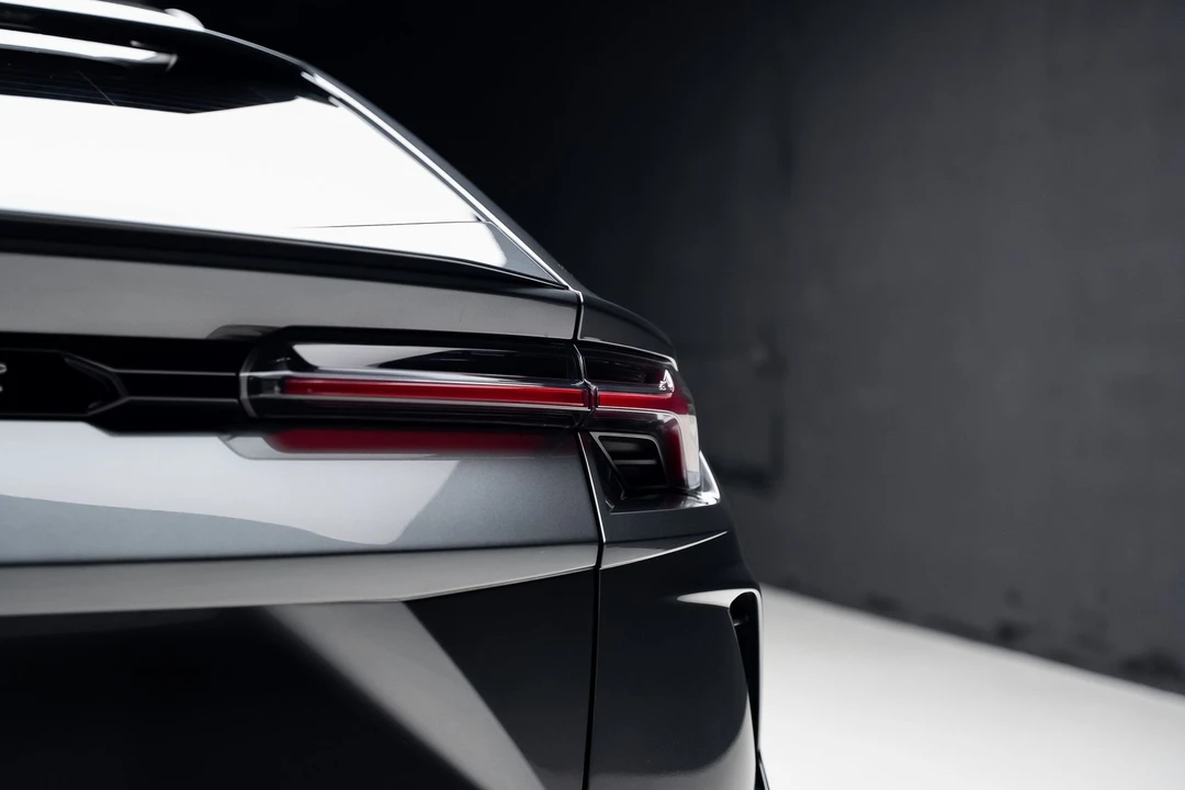 2019 Lamborghini Urus - Image 29 of 31