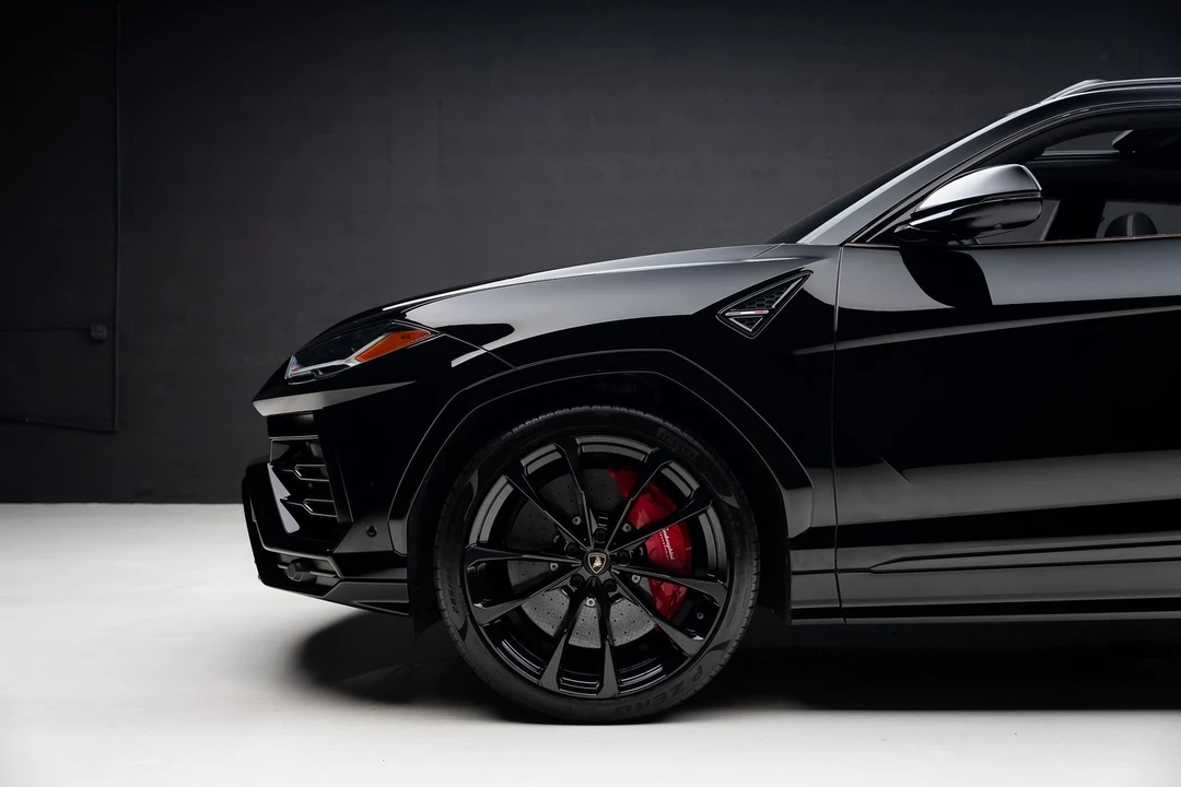 2019 Lamborghini Urus - Image 18 of 31