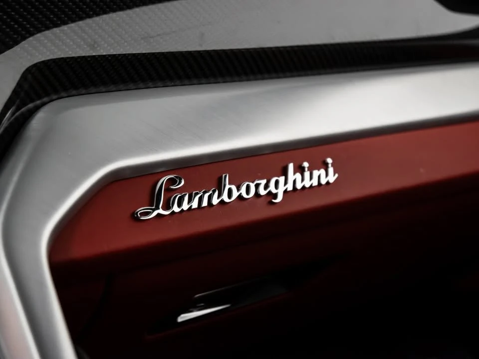 2019 Lamborghini Urus - Image 19 of 20