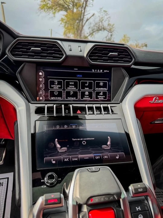 2019 Lamborghini Urus - Image 9 of 12