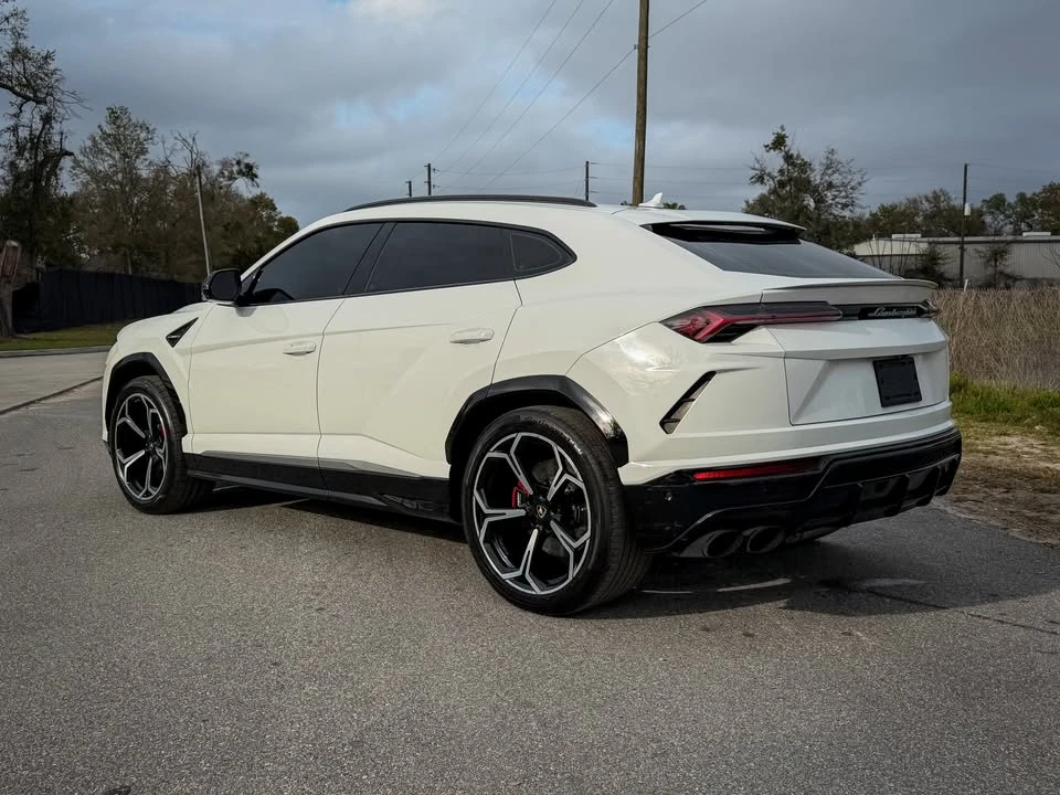 2019 Lamborghini Urus - Image 3 of 12
