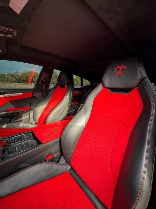 2019 Lamborghini Urus - Image 11 of 12