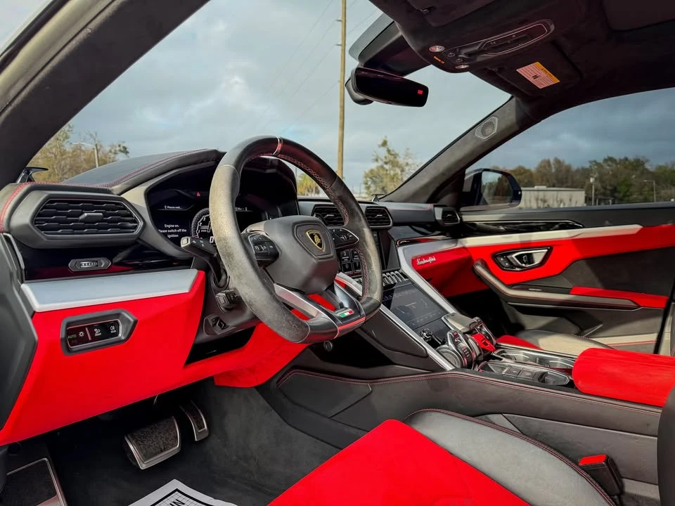 2019 Lamborghini Urus - Image 6 of 12