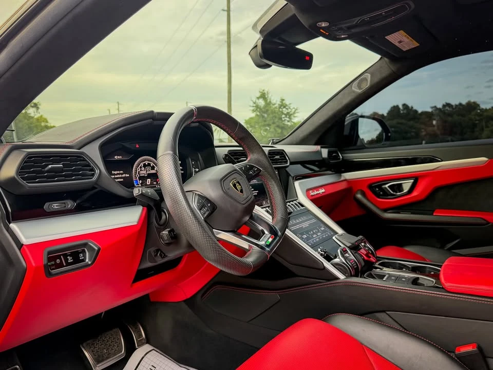 2019 Lamborghini Urus - Image 8 of 13