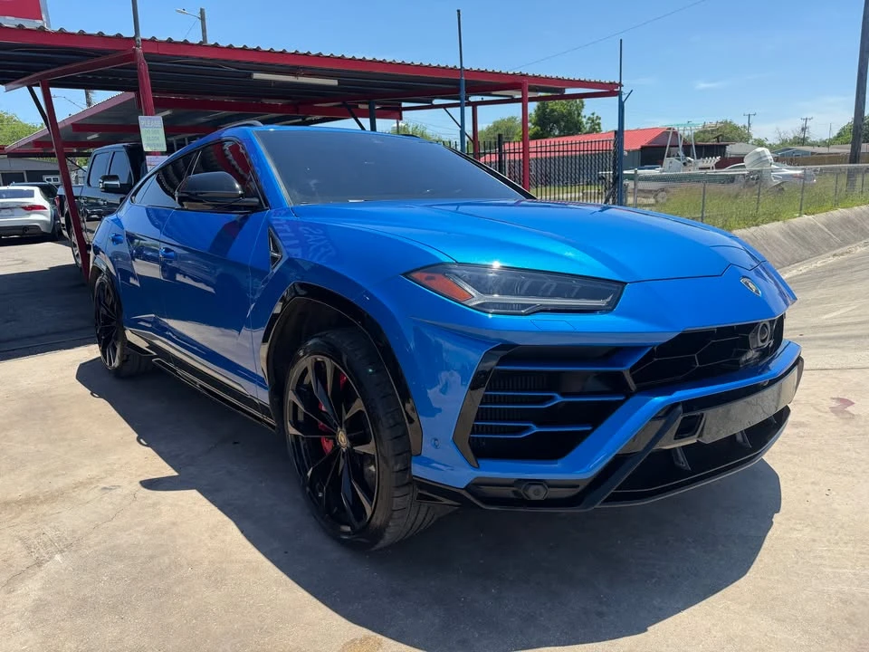 2019 Lamborghini Urus - Image 3 of 8