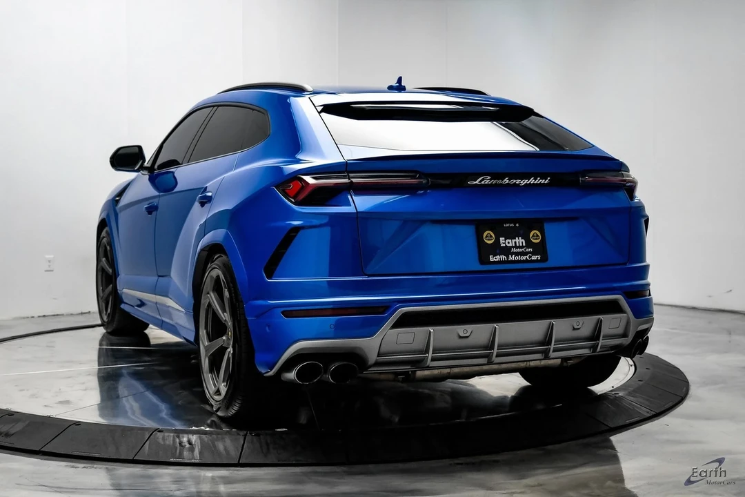 2019 Lamborghini Urus - Image 10 of 12