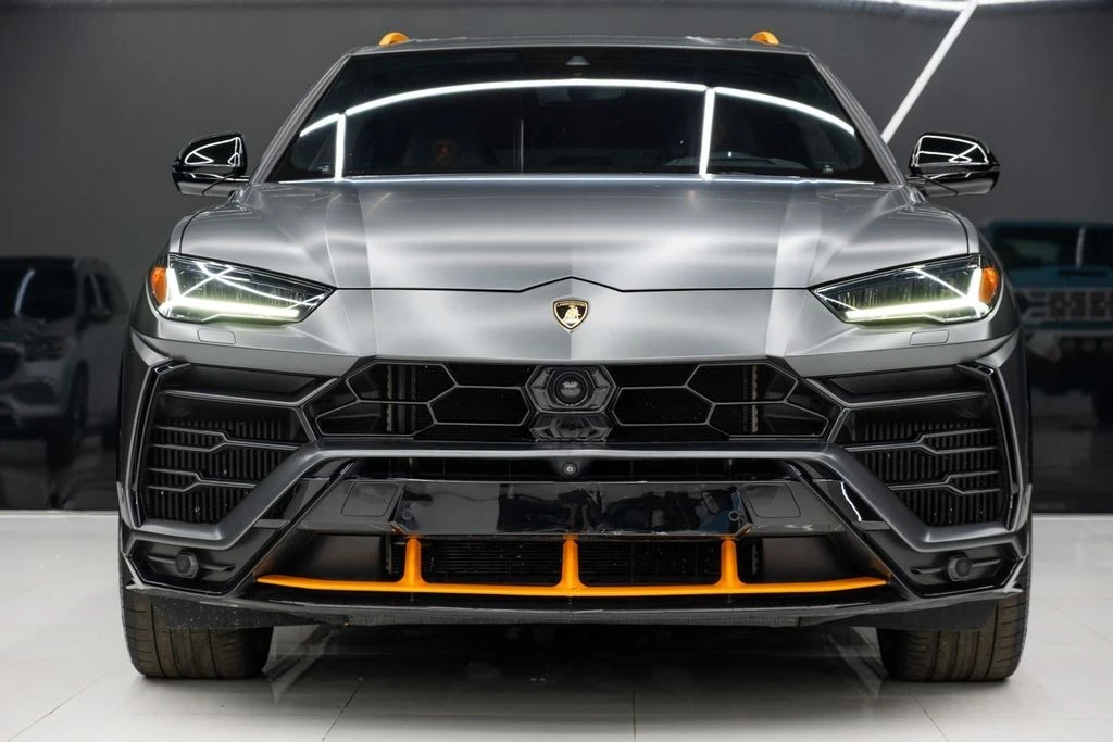 2019 Lamborghini Urus - Image 2 of 21
