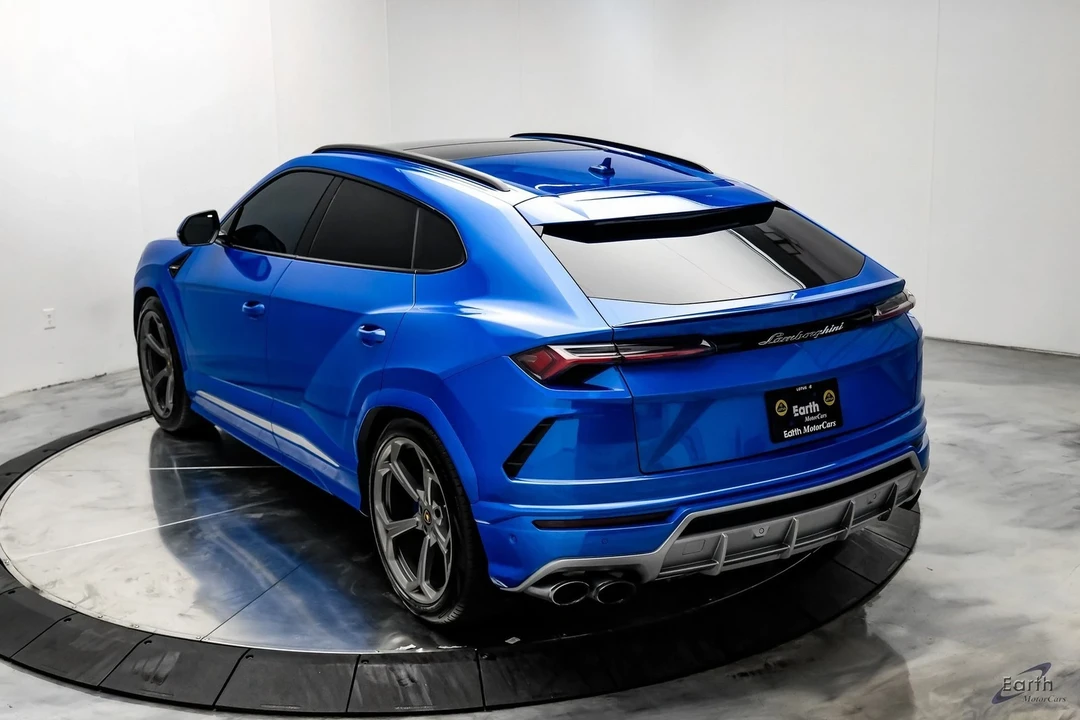 2019 Lamborghini Urus - Image 11 of 12