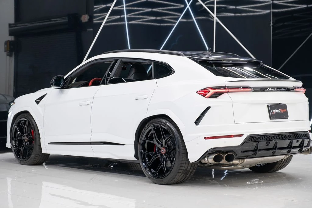 2019 Lamborghini Urus - Image 12 of 21
