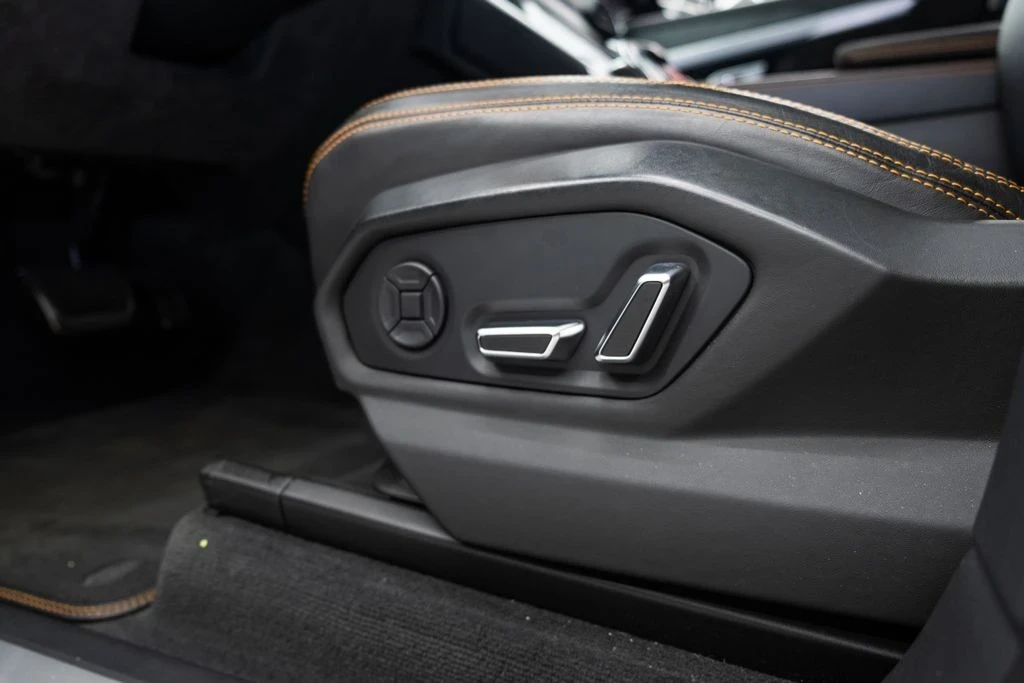 2019 Lamborghini Urus - Image 19 of 21