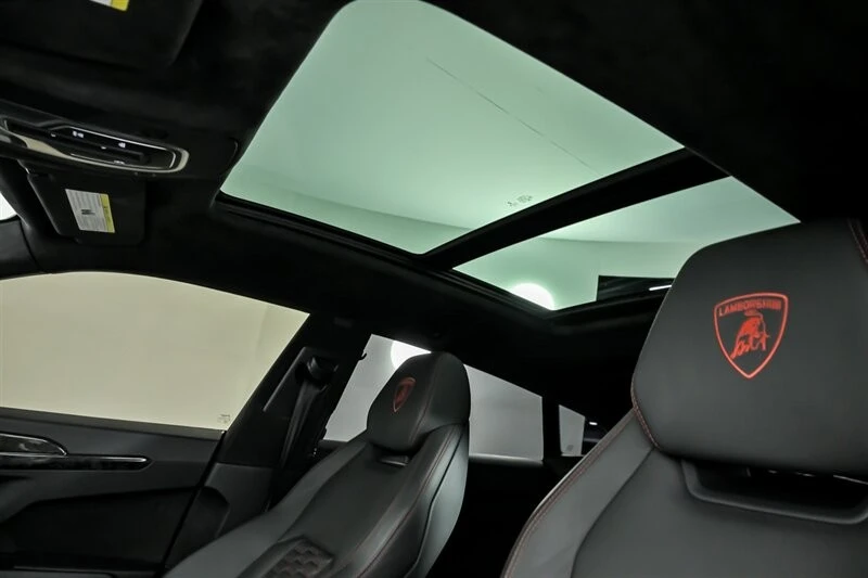 2019 Lamborghini Urus - Image 25 of 31