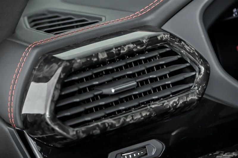 2019 Lamborghini Urus - Image 30 of 31