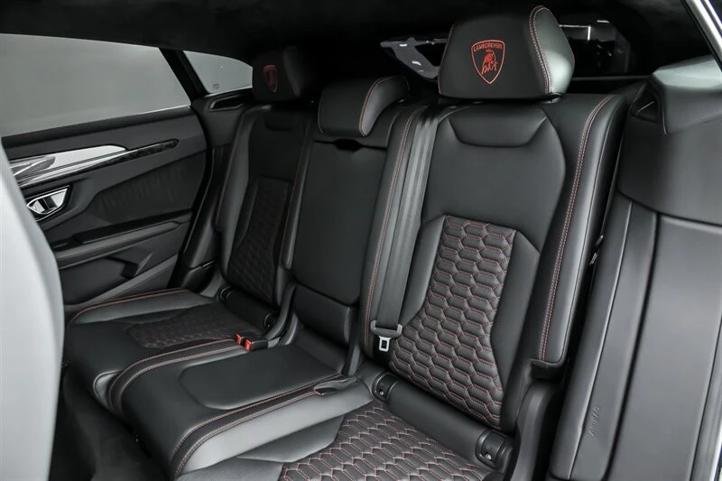 2019 Lamborghini Urus - Image 26 of 31