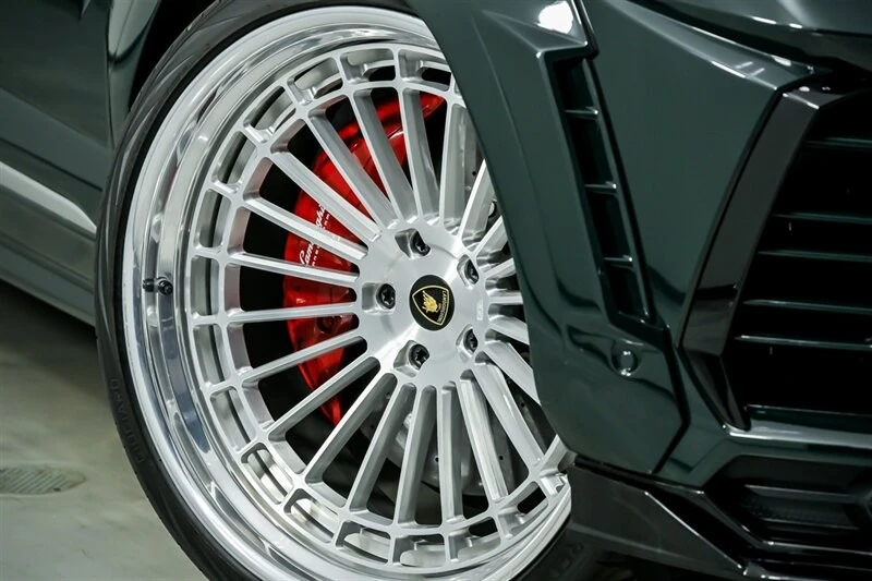 2019 Lamborghini Urus - Image 4 of 31