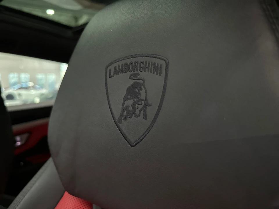 2019 Lamborghini Urus - Image 7 of 31