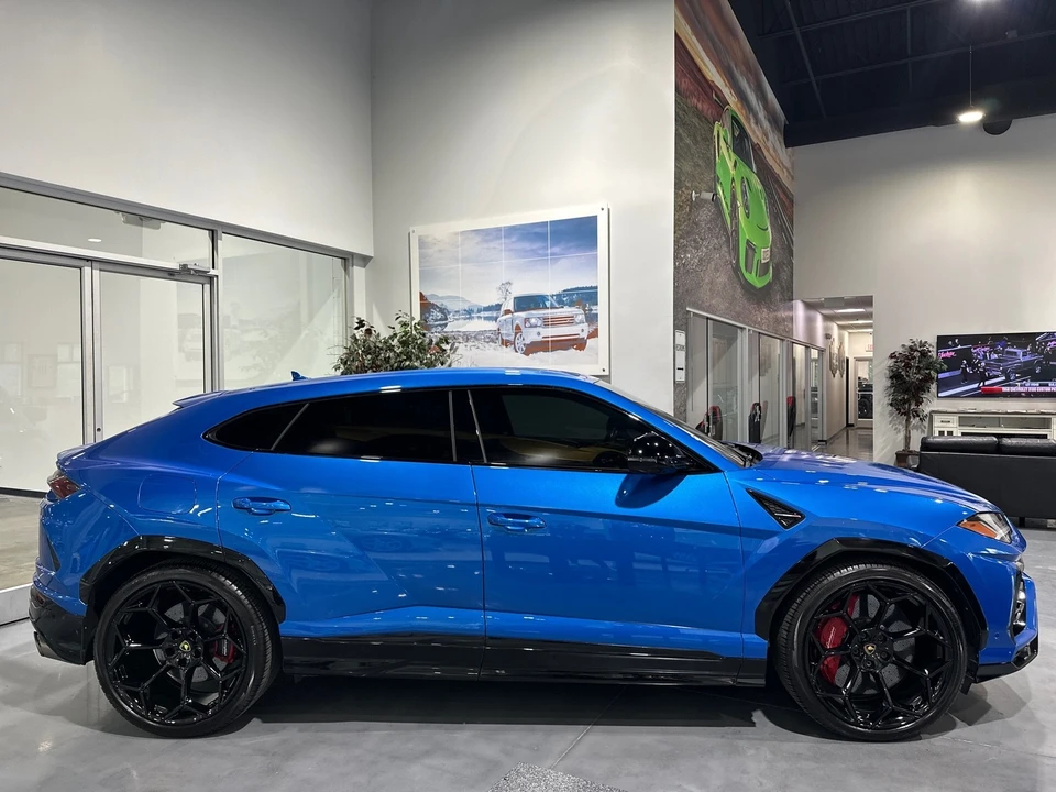 2019 Lamborghini Urus - Image 31 of 31