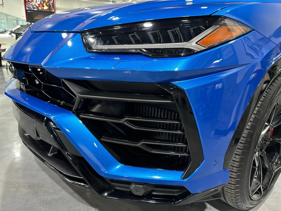 2019 Lamborghini Urus - Image 28 of 31