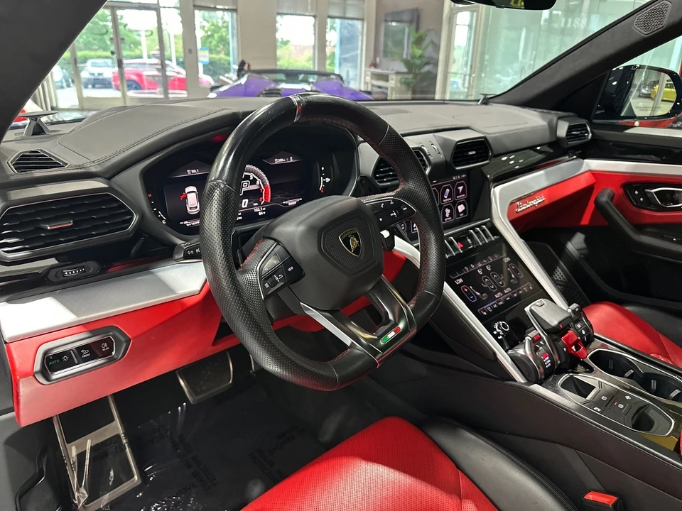 2019 Lamborghini Urus - Image 4 of 31