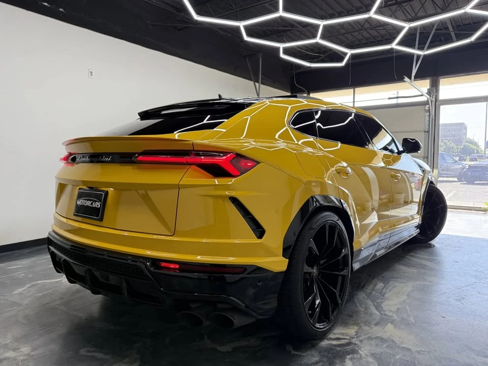 2019 Lamborghini Urus - Image 3 of 20