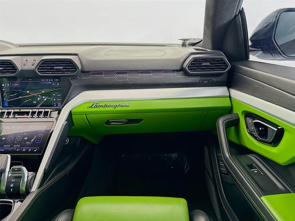 2019 Lamborghini Urus - Image 25 of 31