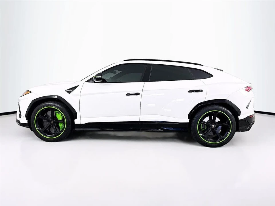 2019 Lamborghini Urus - Image 29 of 31