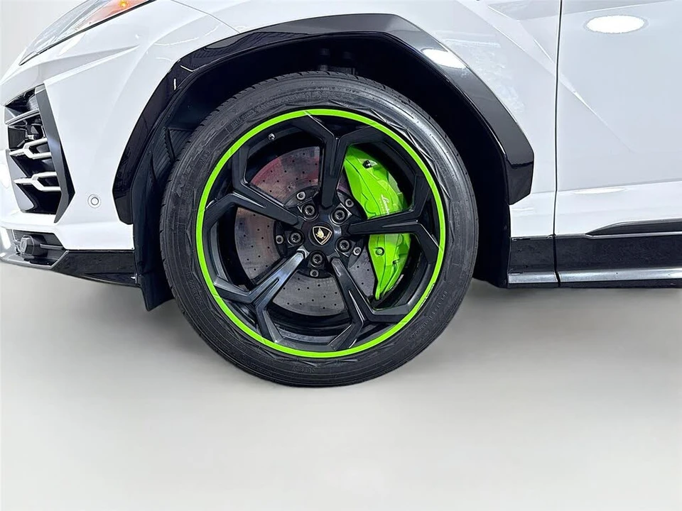 2019 Lamborghini Urus - Image 31 of 31