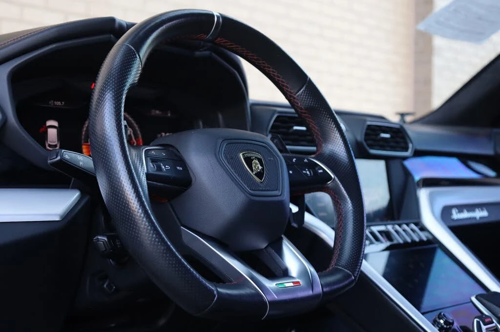 2019 Lamborghini Urus - Image 17 of 31