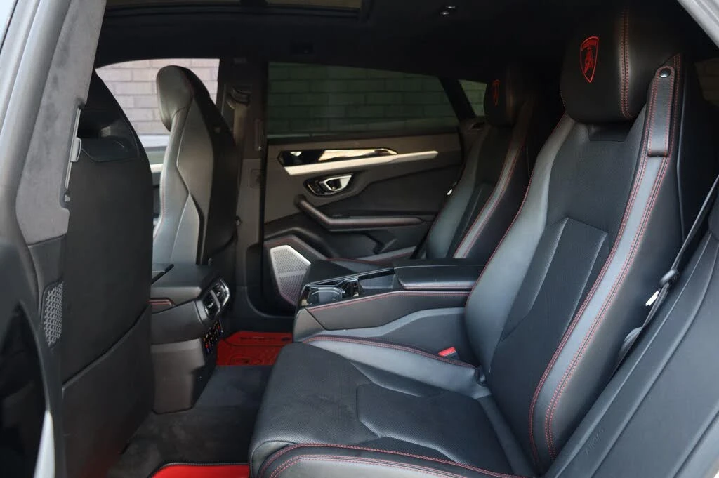2019 Lamborghini Urus - Image 28 of 31