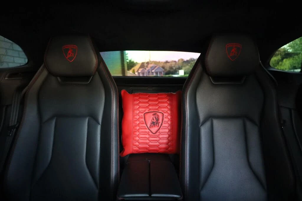 2019 Lamborghini Urus - Image 29 of 31