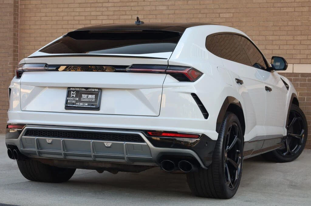 2019 Lamborghini Urus - Image 11 of 31