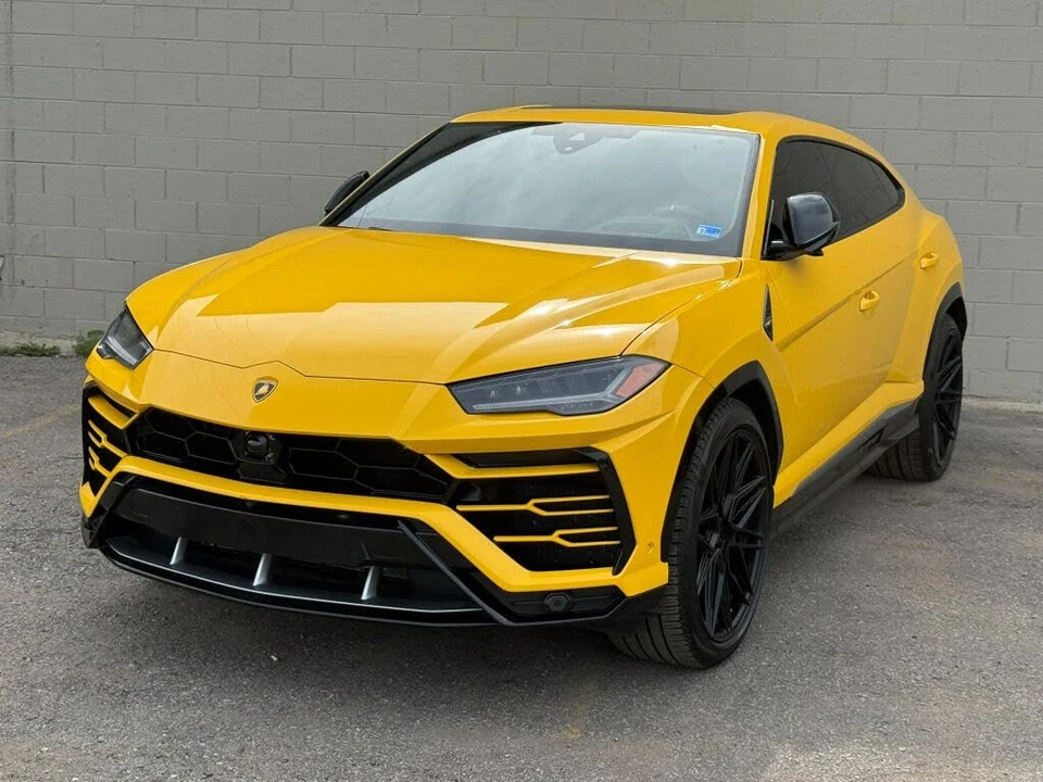 2019 Lamborghini Urus - Image 2 of 14